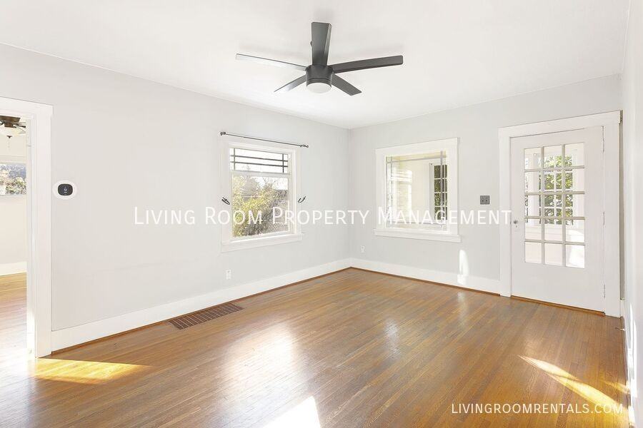 2318 Se 72nd Ave - Photo 2 of 16