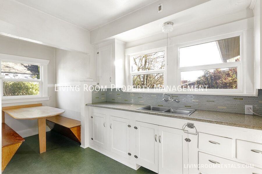 2318 Se 72nd Ave - Photo 5 of 16