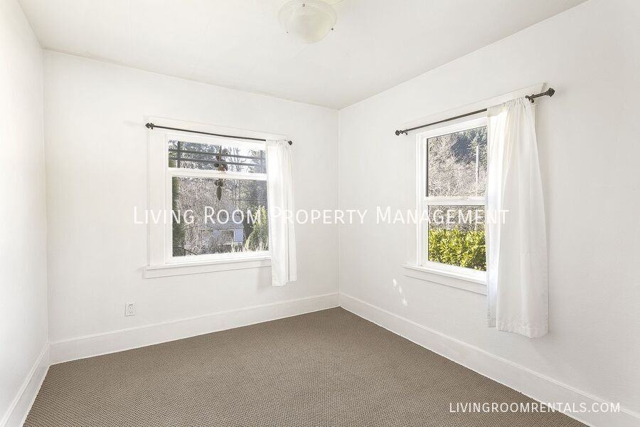 2318 Se 72nd Ave - Photo 7 of 16