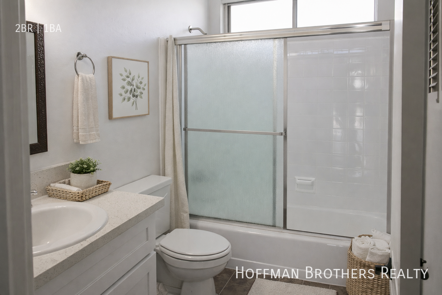 6402 S Victoria Ave #5 - Photo 4 of 5