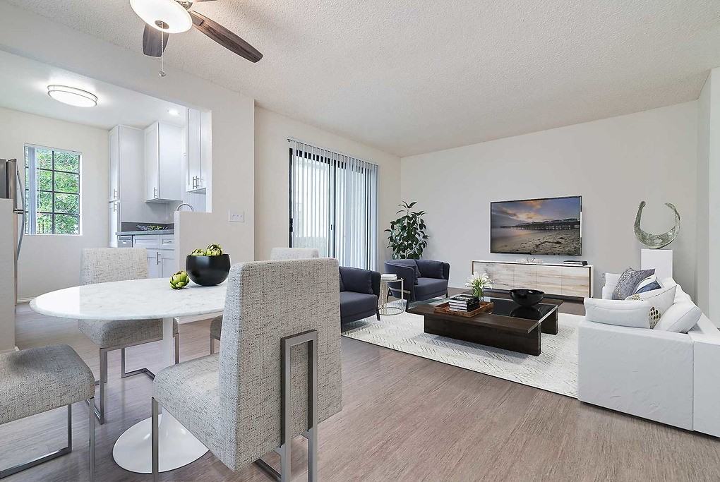 Esplanade - Photo 6 of 36