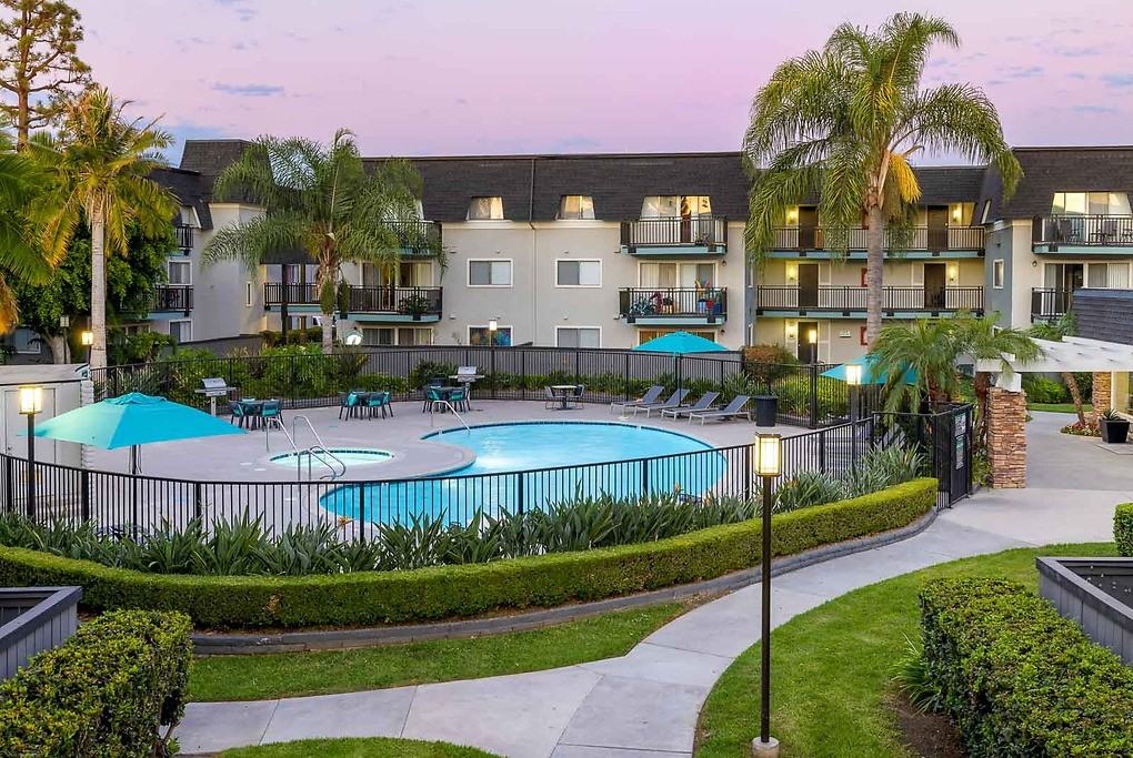 Fairhaven - Photo 7 of 36