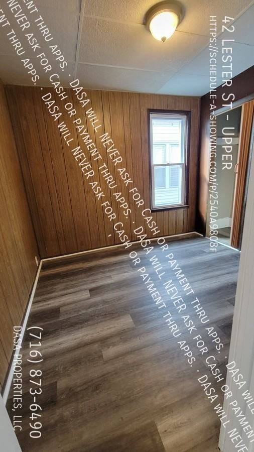 42 Lester St - Photo 4 of 14