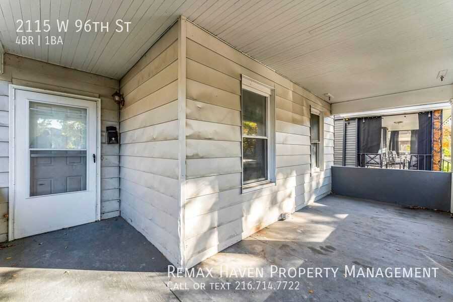 2115 W 96th St - Photo 3 of 29