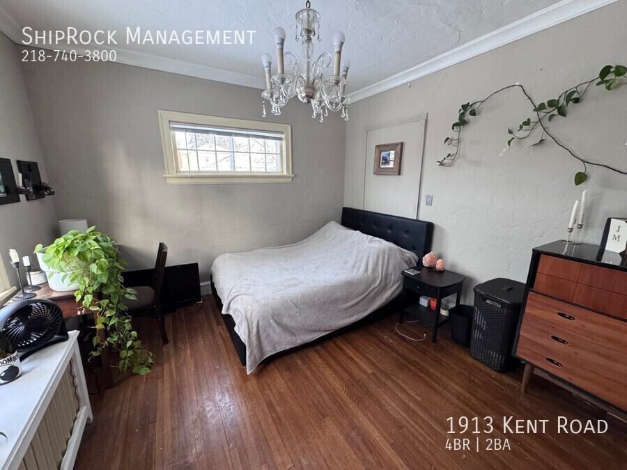 1913 W Kent Rd - Photo 7 of 17