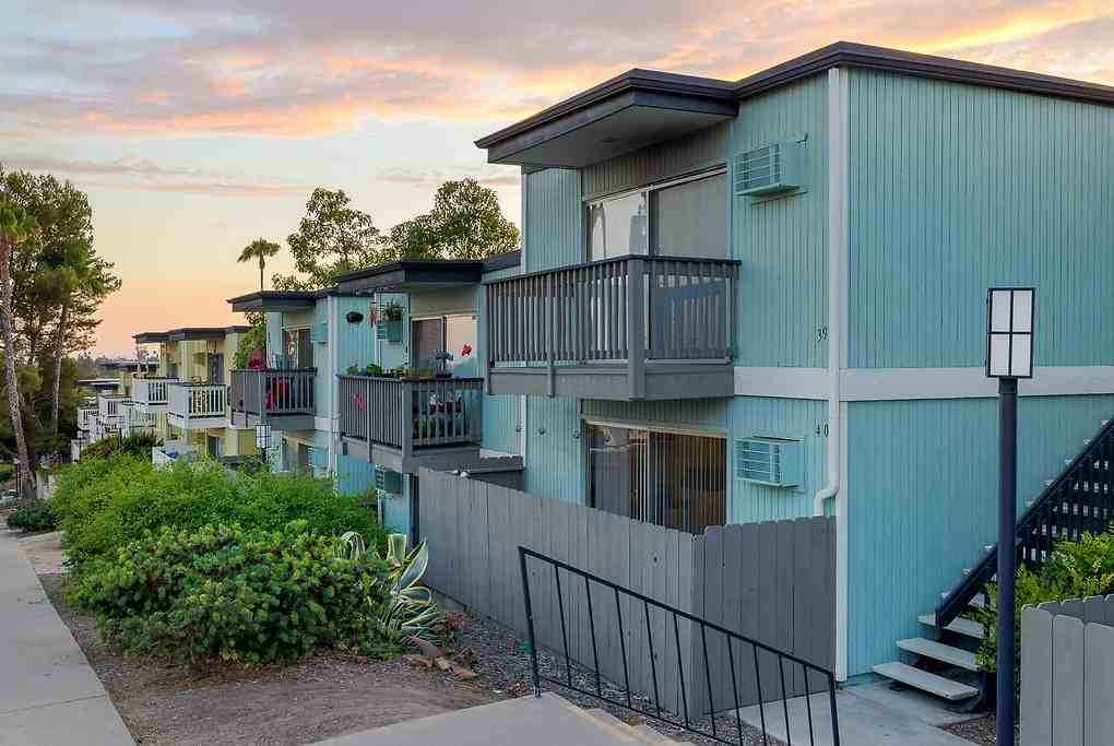 Summit Park Village - Photo 6 of 18