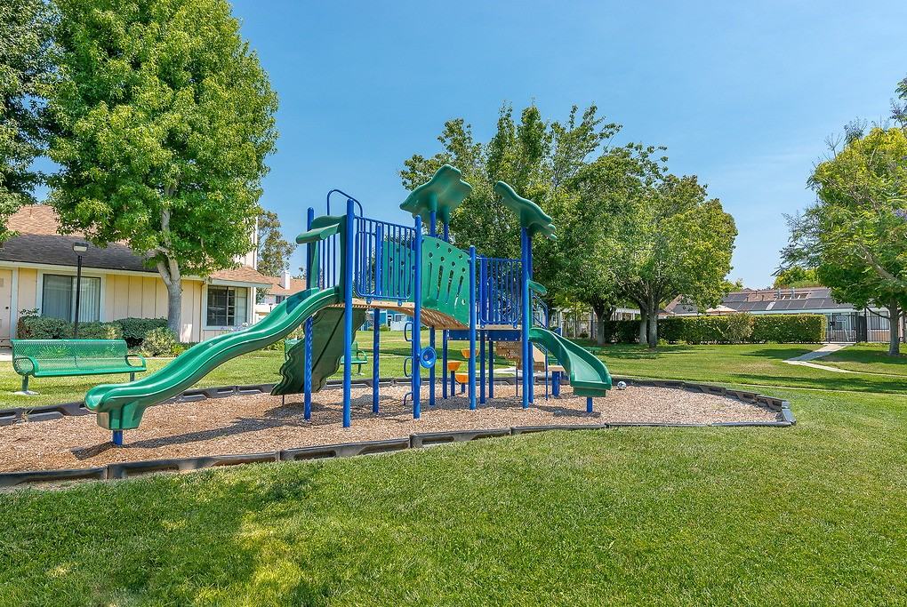 Woodside Village - Photo 5 of 45