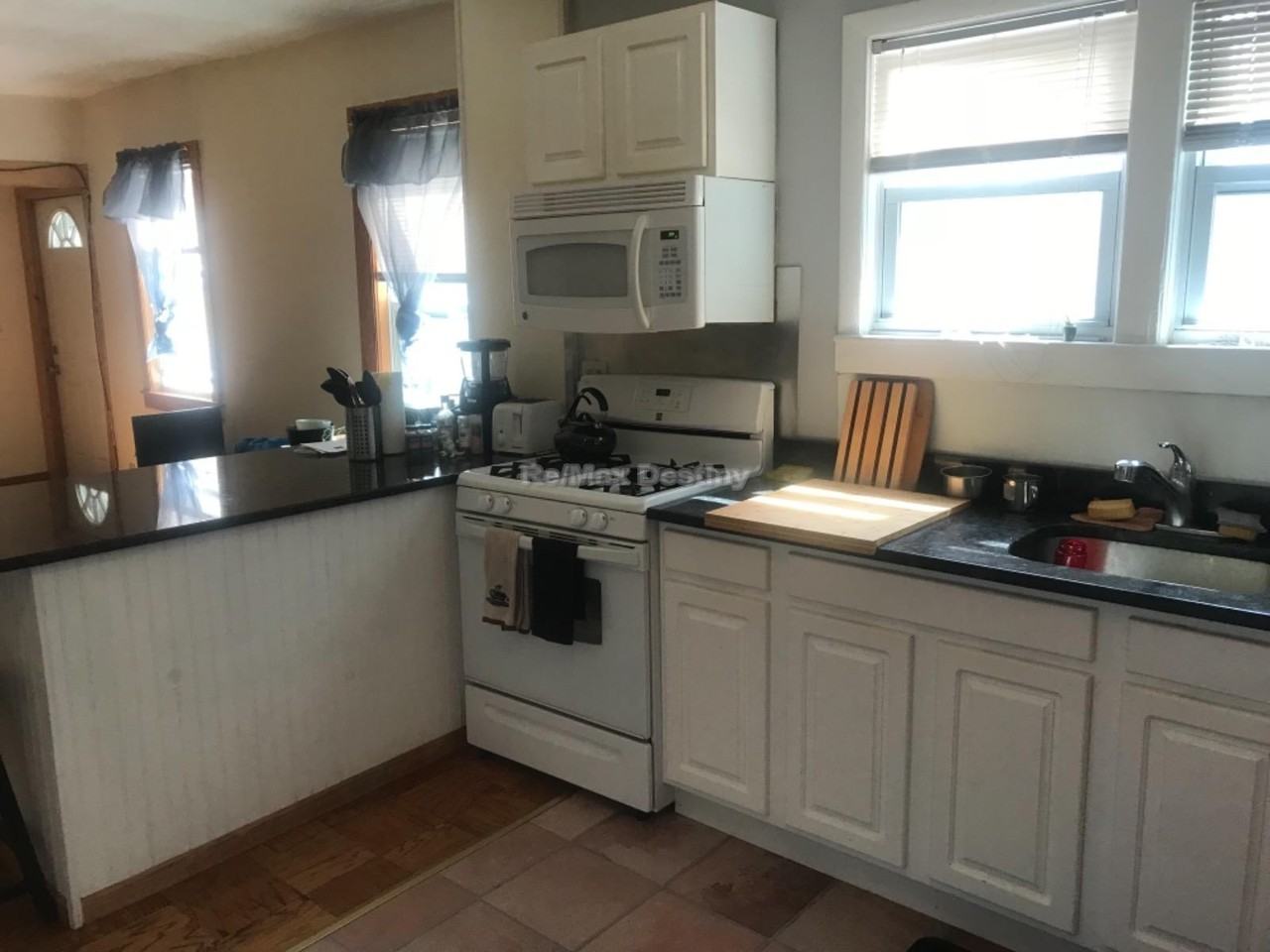 13 Andrew St #1 - Photo 3 of 18