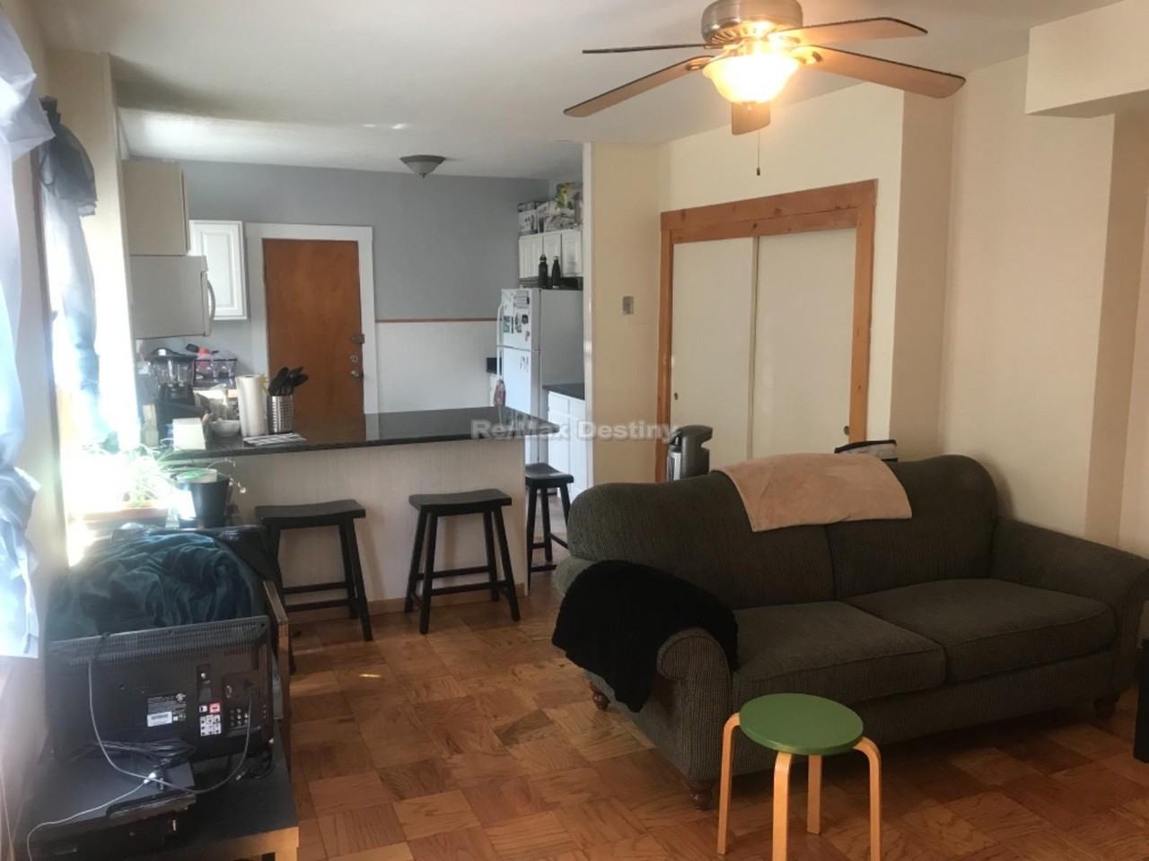 13 Andrew St #1 - Photo 4 of 18