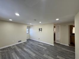 featured image of 2604 Parkway Ave #2