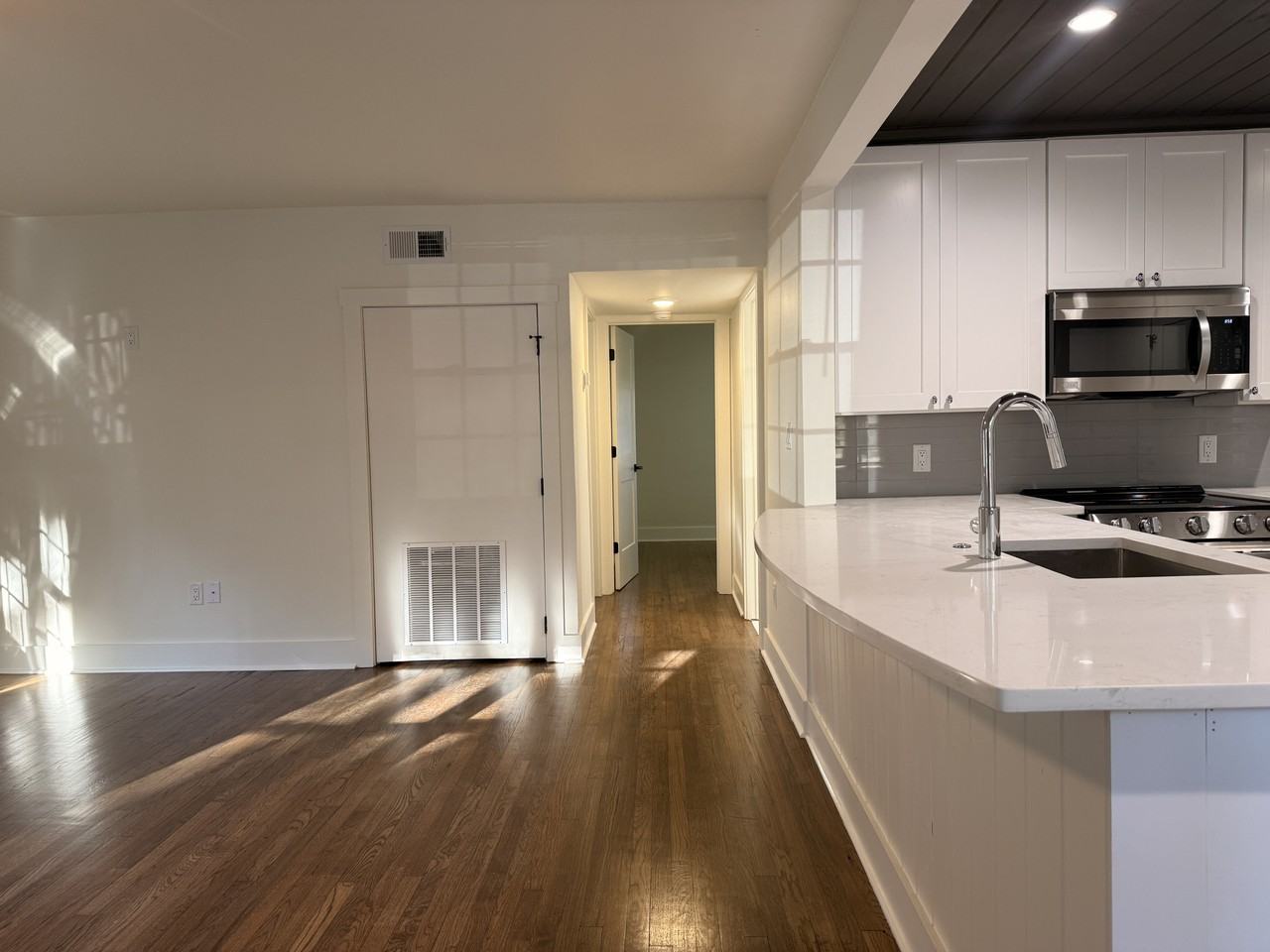 3211 Bull St #A - Photo 2 of 25