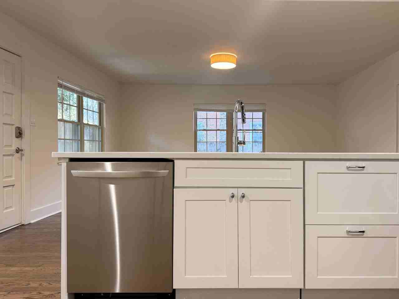 3211 Bull St #A - Photo 4 of 25