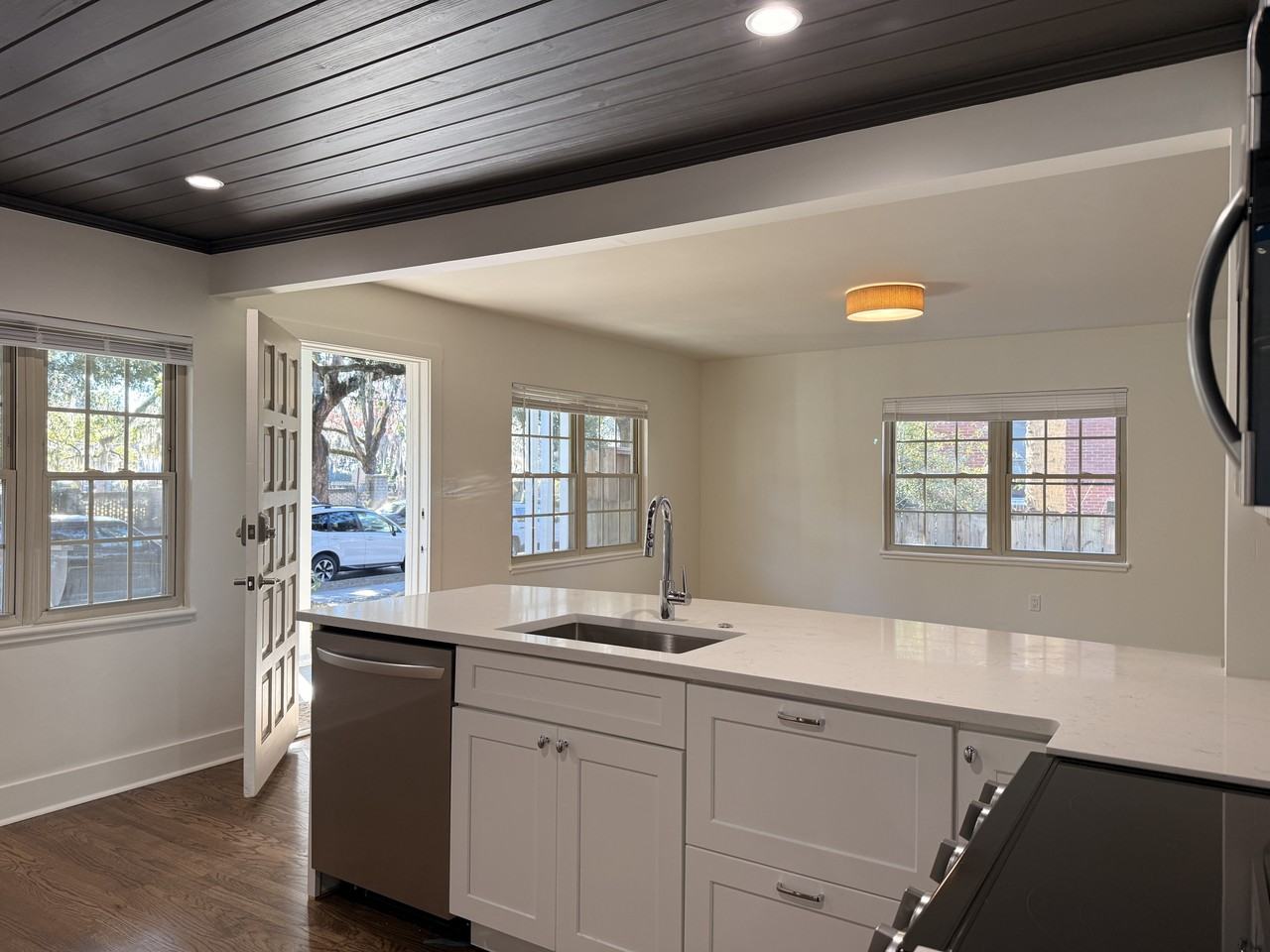 3211 Bull St #A - Photo 5 of 25