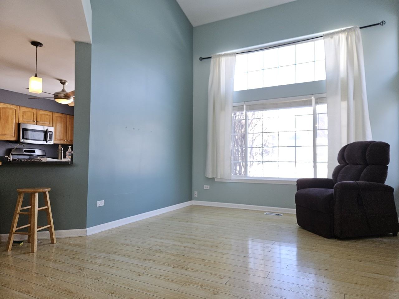 157 Concord Ln - Photo 2 of 13