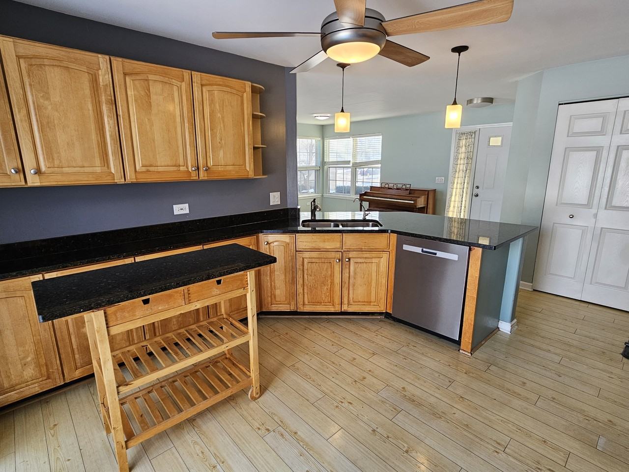 157 Concord Ln - Photo 6 of 13