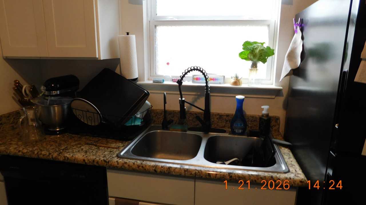 225 Virginia St #NA - Photo 3 of 25