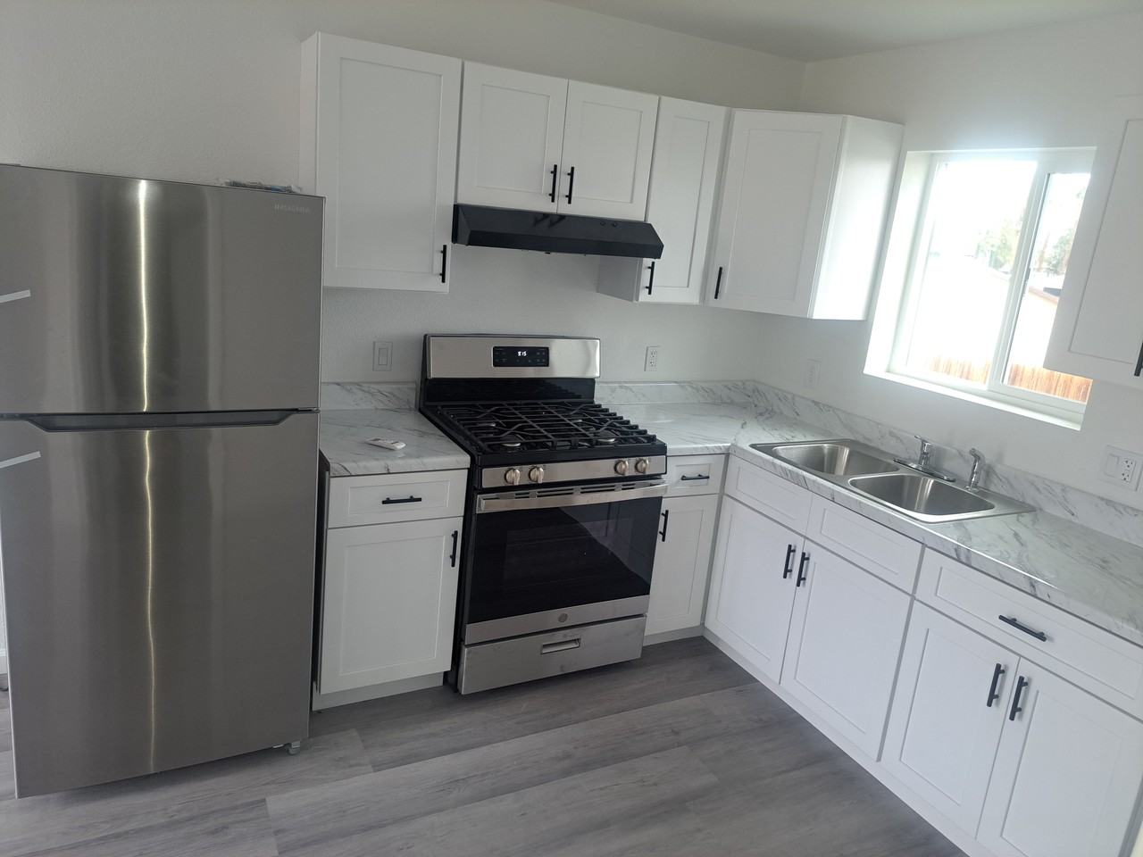 2031 C N Perry Ave #2 - Photo 2 of 7