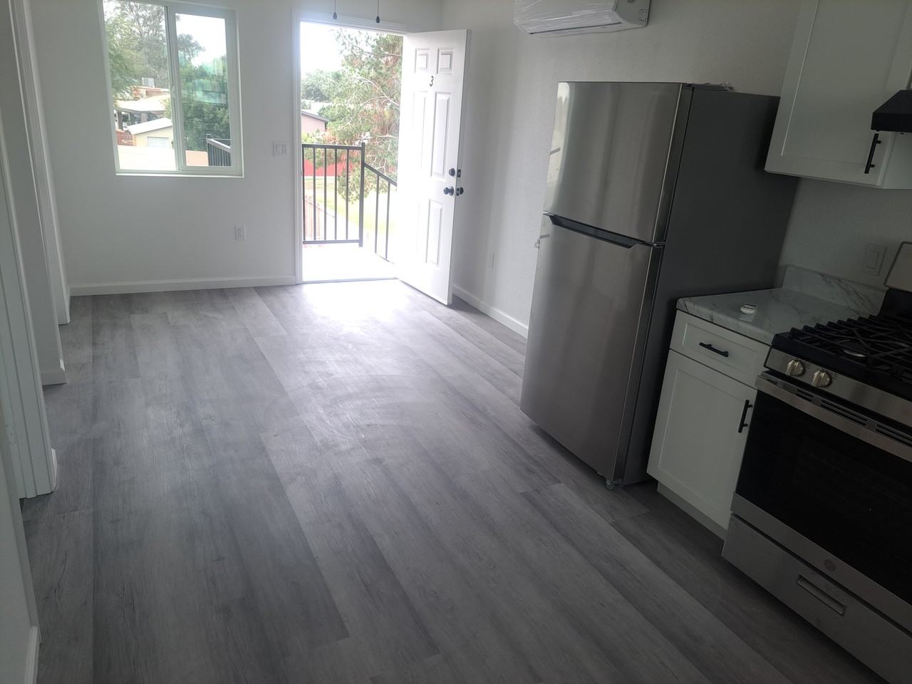 2031 C N Perry Ave #2 - Photo 3 of 7