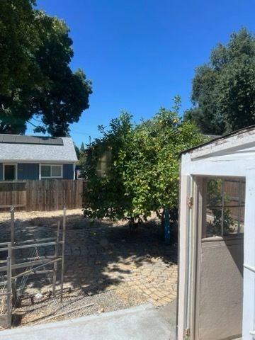 35 Oak Ave - Photo 2 of 21