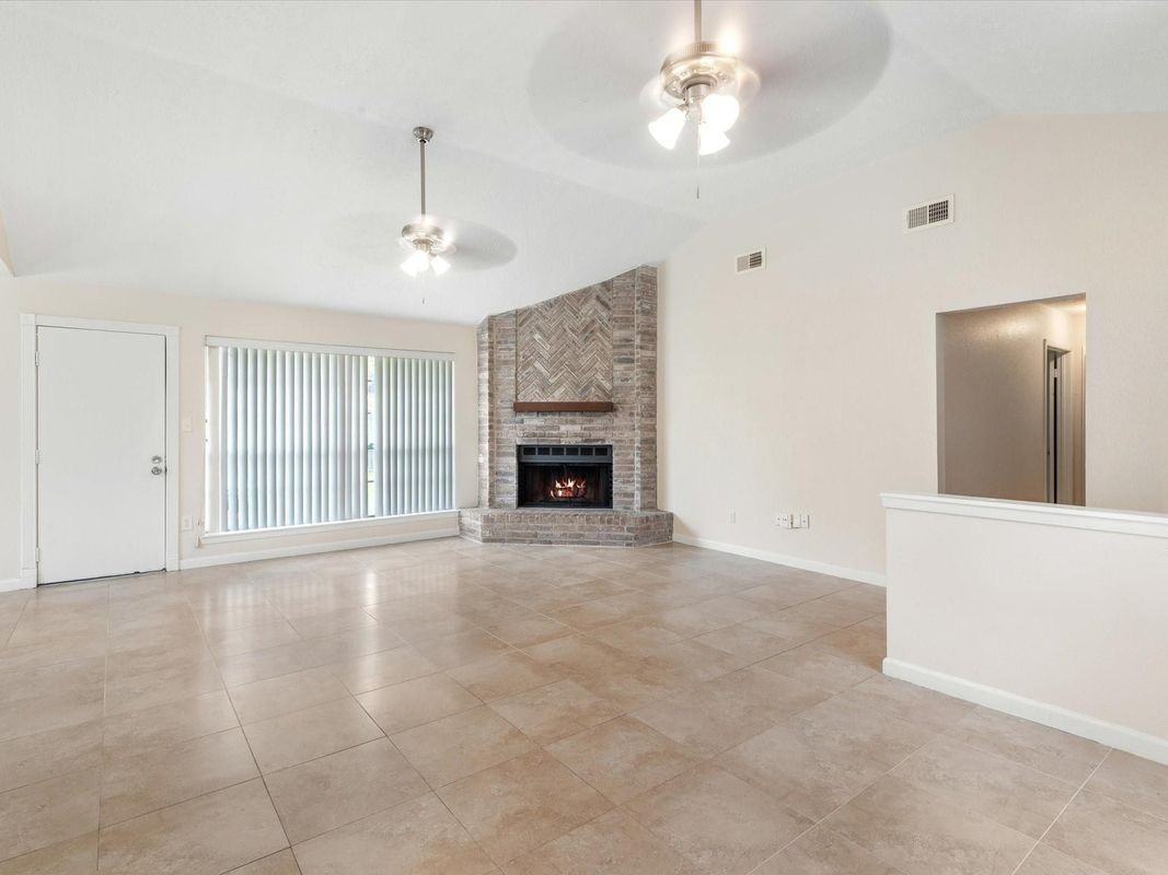 13515 Wimbledon Oaks Dr - Photo 3 of 3