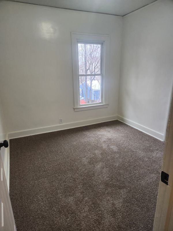 2004 Central St - Photo 6 of 12