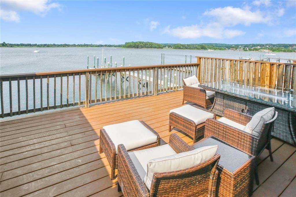 333 Riverside St - Photo 3 of 35