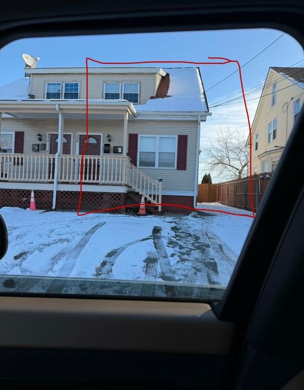 398 Wellington Ave - Photo 2 of 4