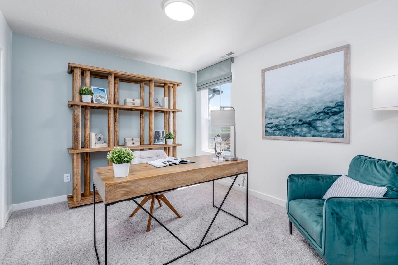 1566 N Summer Spgs Cv #1 - Photo 3 of 47