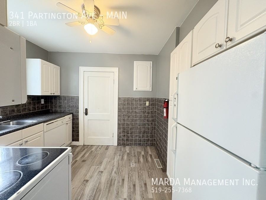 341 Partington Ave #MAIN - Photo 6 of 32