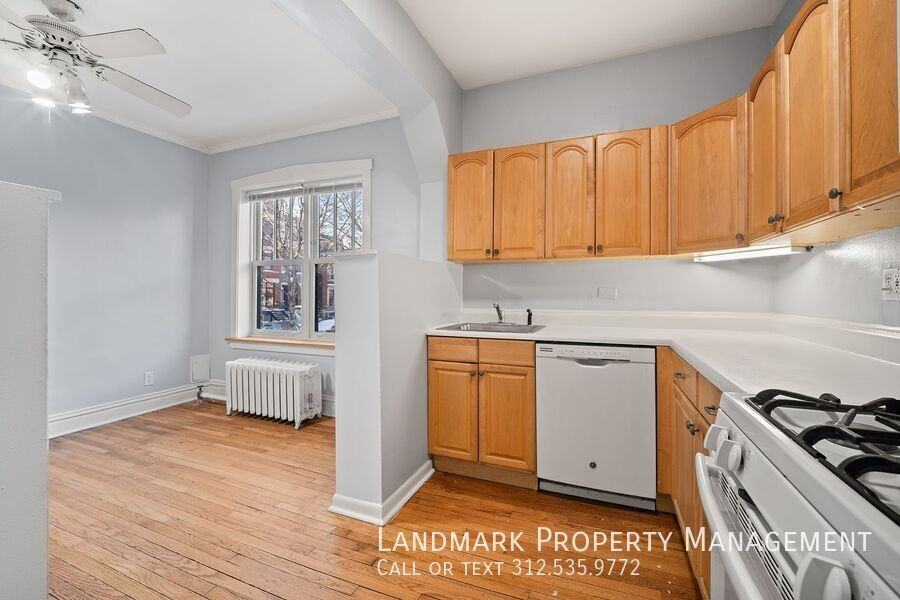 2611 N Dayton St #1 - Photo 4 of 17