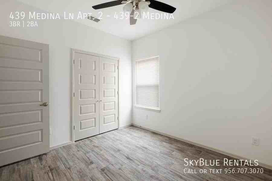 439 Medina Ln Apt. 2 - Photo 5 of 8