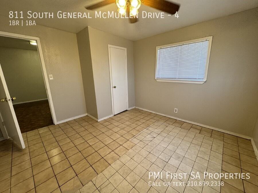 811 S General Mcmullen Dr #4 - Photo 5 of 7
