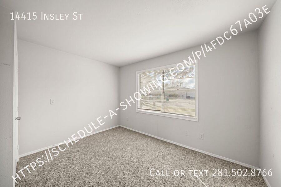 14415 Insley St - Photo 5 of 12