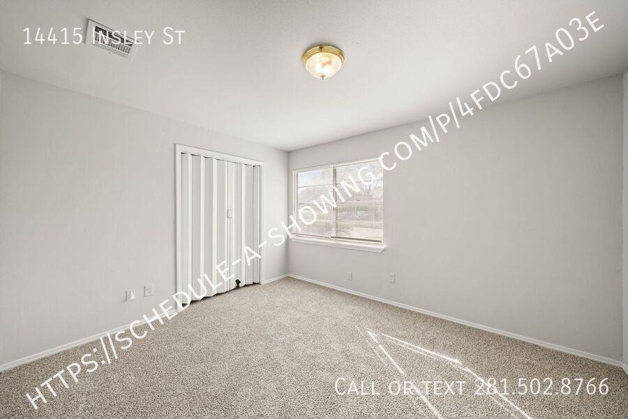 14415 Insley St - Photo 6 of 12