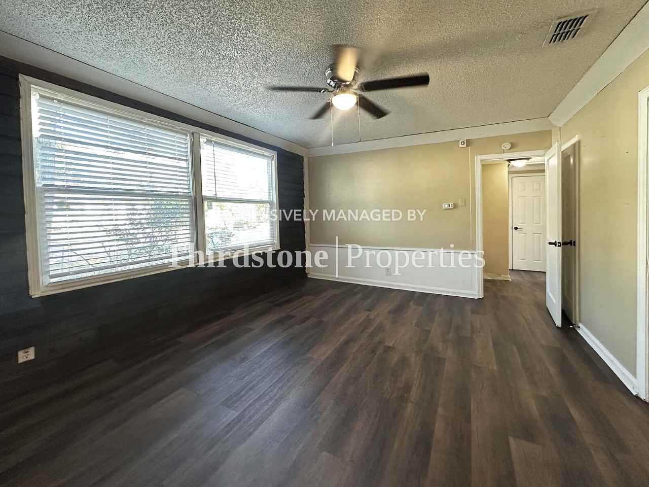 1136 Maynard St - Photo 2 of 20