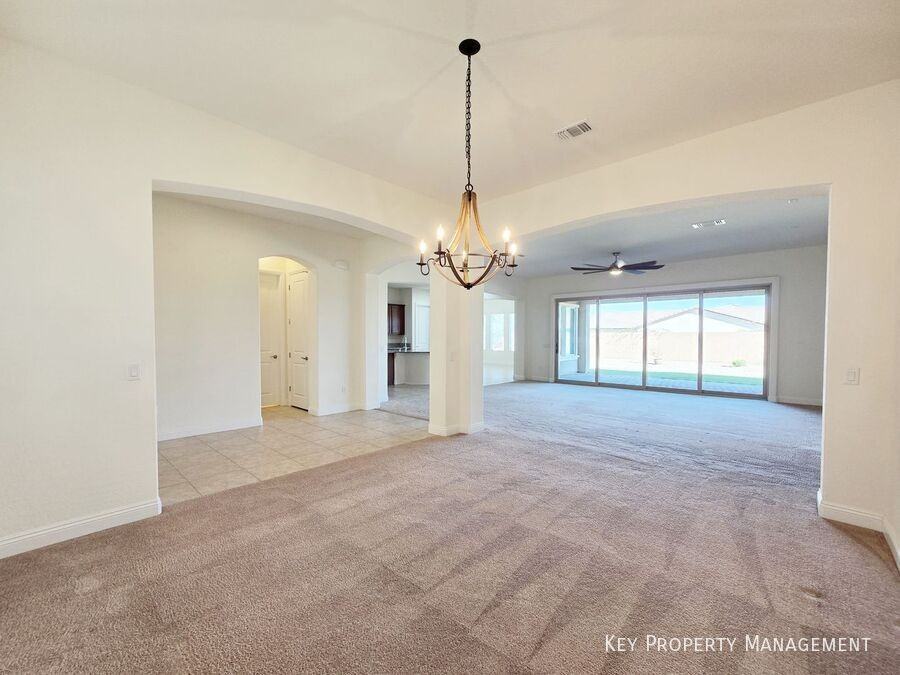 8318 Beldina St - Photo 3 of 45