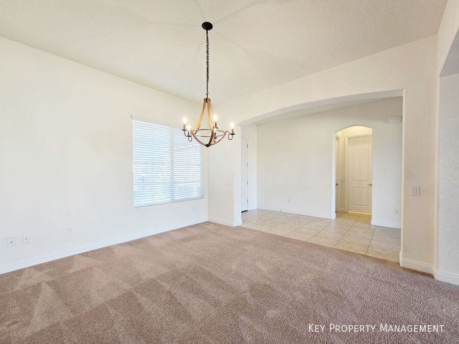 8318 Beldina St - Photo 4 of 45