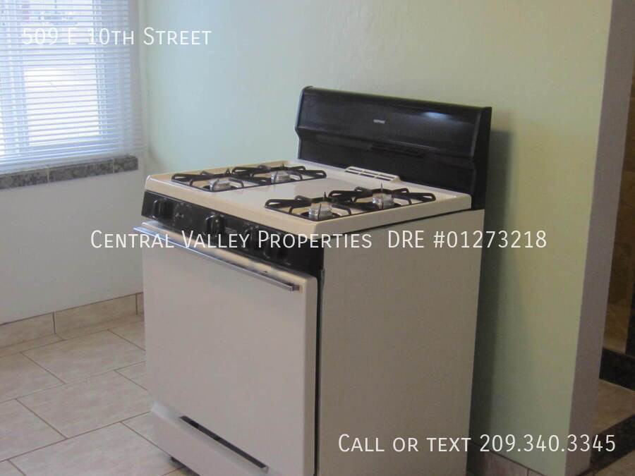 509 E 10th St - Photo 3 of 6