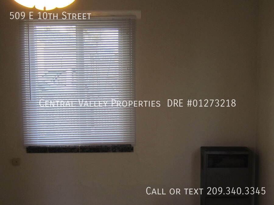 509 E 10th St - Photo 4 of 6