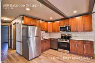 609 Oakwood St #C - Photo 1 of 1