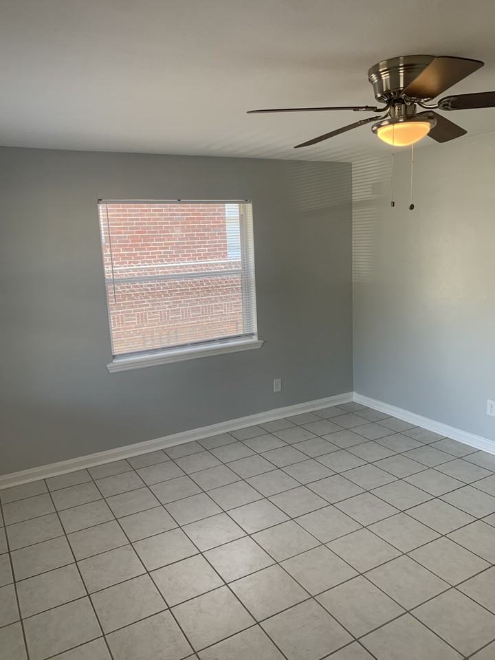 2554 Ernest St #2554 - Photo 3 of 25