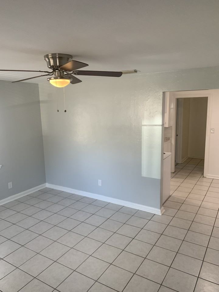 2554 Ernest St #2554 - Photo 4 of 25