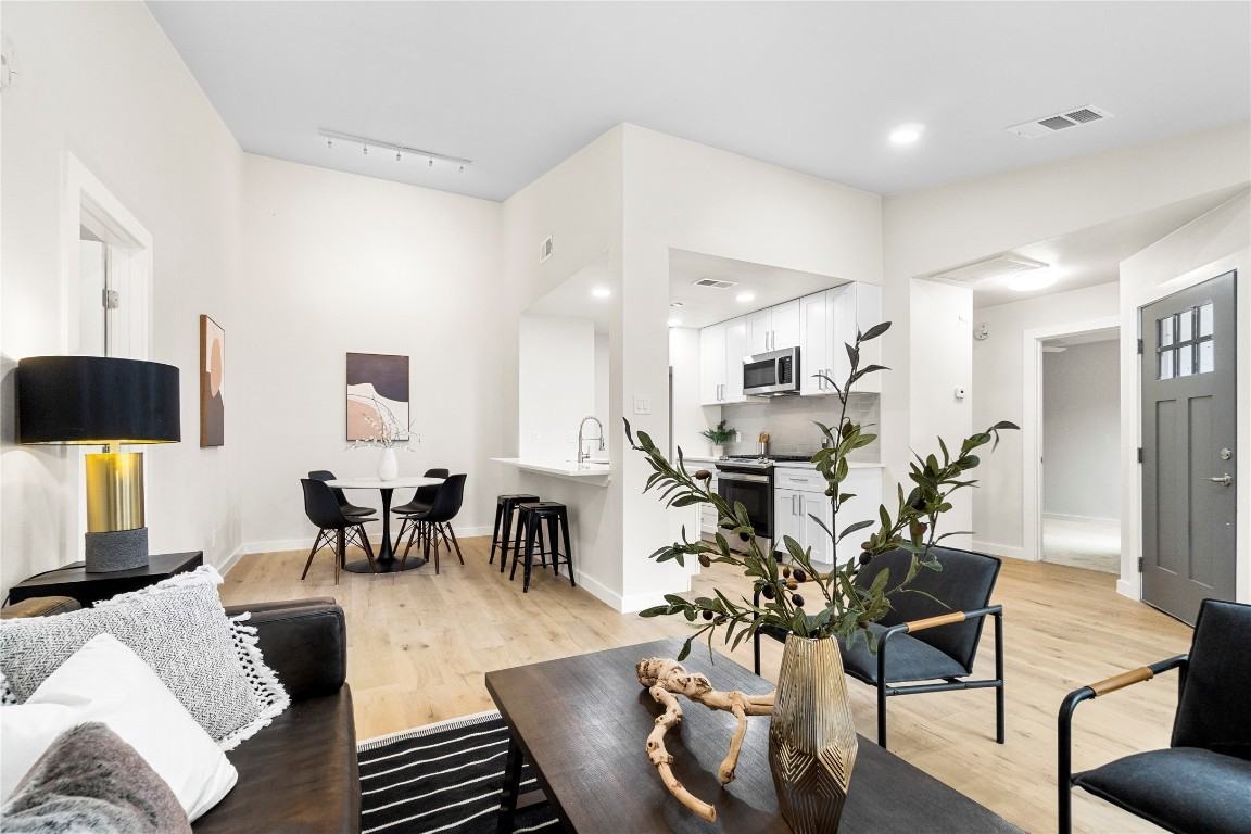 4506 Dorsett Oaks Cir #A - Photo 2 of 17