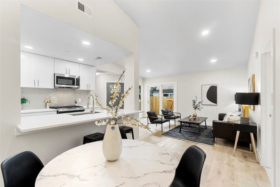 4506 Dorsett Oaks Cir #A - Photo 3 of 17