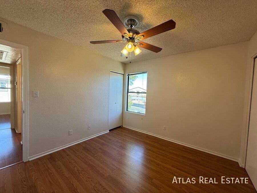 465 W Ivyglen St #205 - Photo 4 of 7