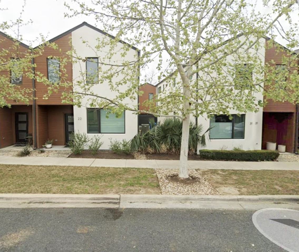 1931 E 38th 1/2 St #53