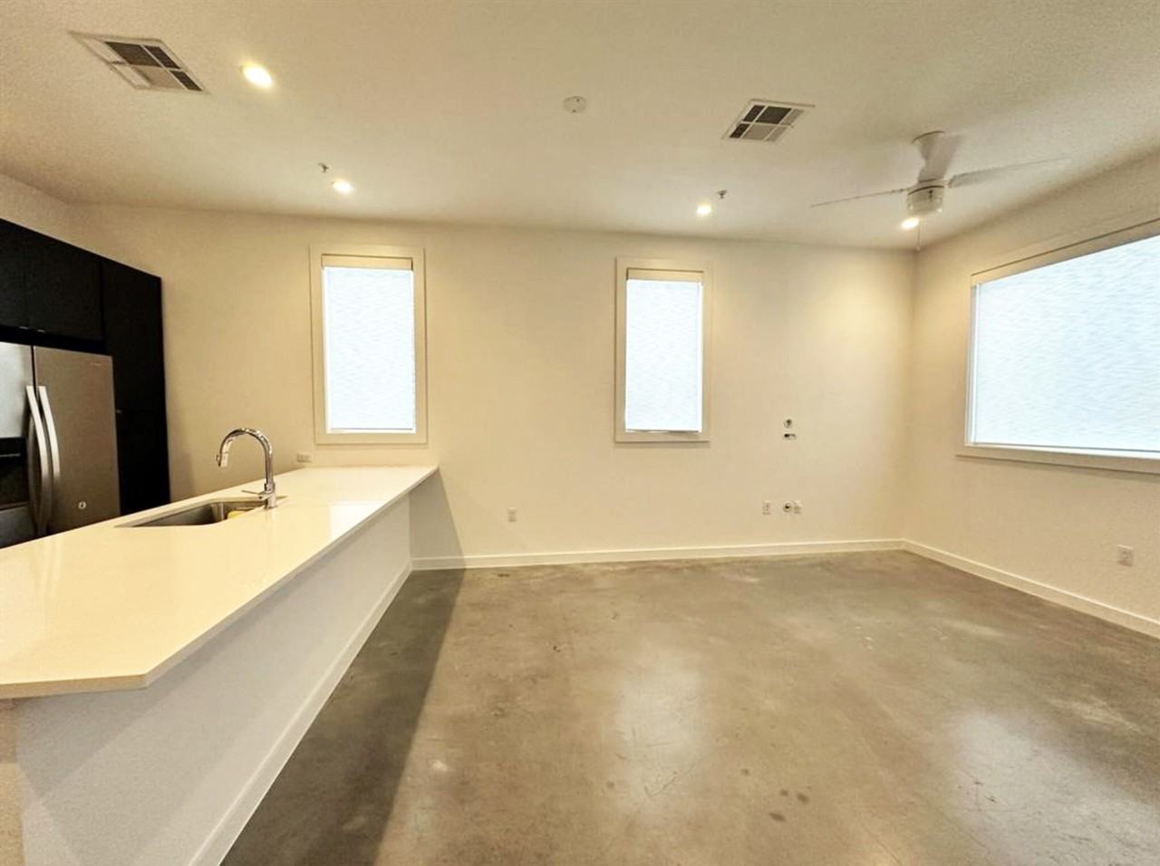 1931 E 38th 1/2 St #53 - Photo 3 of 10