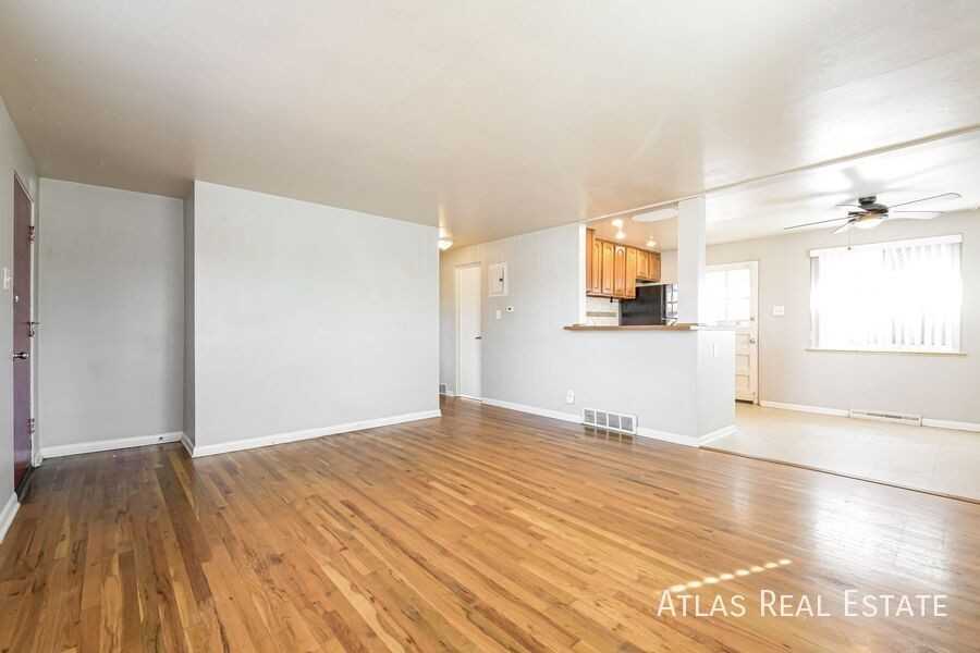 800 Miller Ct #6 - Photo 3 of 16