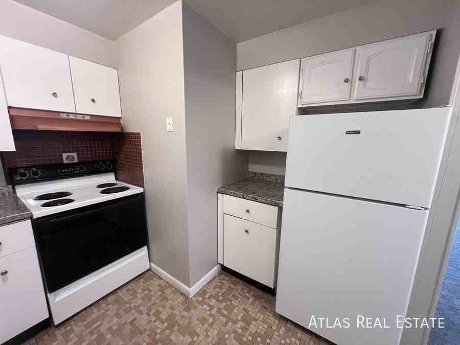 839 E San Miguel St - Photo 6 of 13