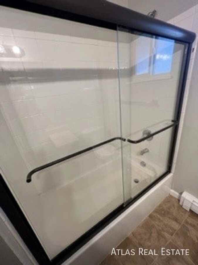 4357 N Chestnut St #202 - Photo 6 of 7